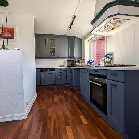 Sea & Mountain View Apartment トロムソ エクステリア 写真